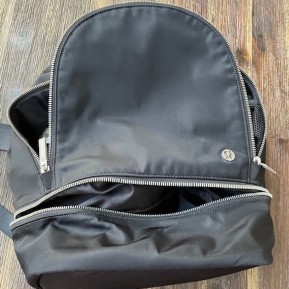 Lululemon City Adventurer Backpack Mini 11L EUC - Picture 7 of 11